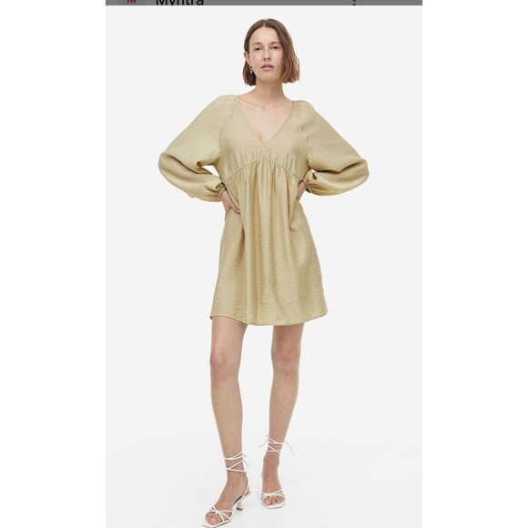 H&M Deep V-Neck Mini Dress Light Green Size Large Summer Vacation Concert Thin - Picture 1 of 8